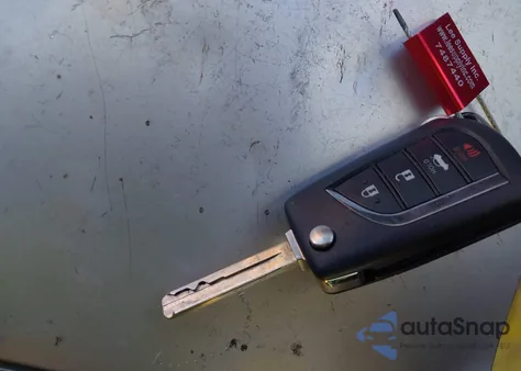 2020 Toyota Camry Se z USA, uszkodzony, nr VIN 4T1G11AK7LU951953